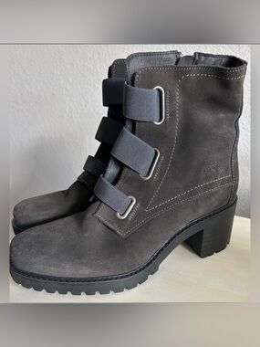 NWT Bos. & Co. Indie Waterproof bootie. Black w/straps. Women’s size 41.